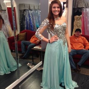 Mac Duggal prom/pageant dress